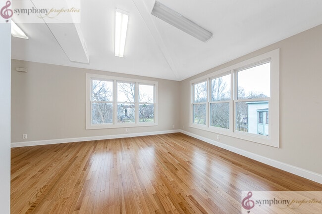 162 Fuller St, Unit 2