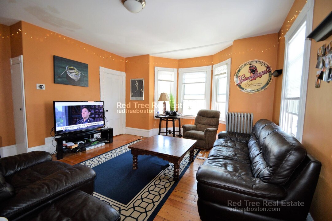 11 Reedsdale St, Unit 2 in Boston, MA - Foto de edificio