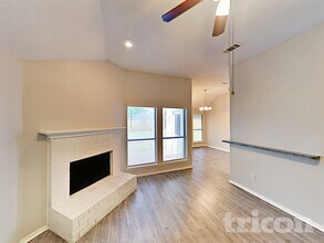 1508 Manitoba Ln, Unit 307A203 in Glenn Heights, TX - Building Photo - Building Photo