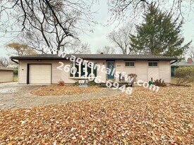 5037 Brook Dr in Fort Wayne, IN - Building Photo