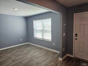 5426 Merlin in Milton, FL - Building Photo - Building Photo