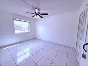 15470 SW 82nd Ln in Miami, FL - Building Photo - Building Photo