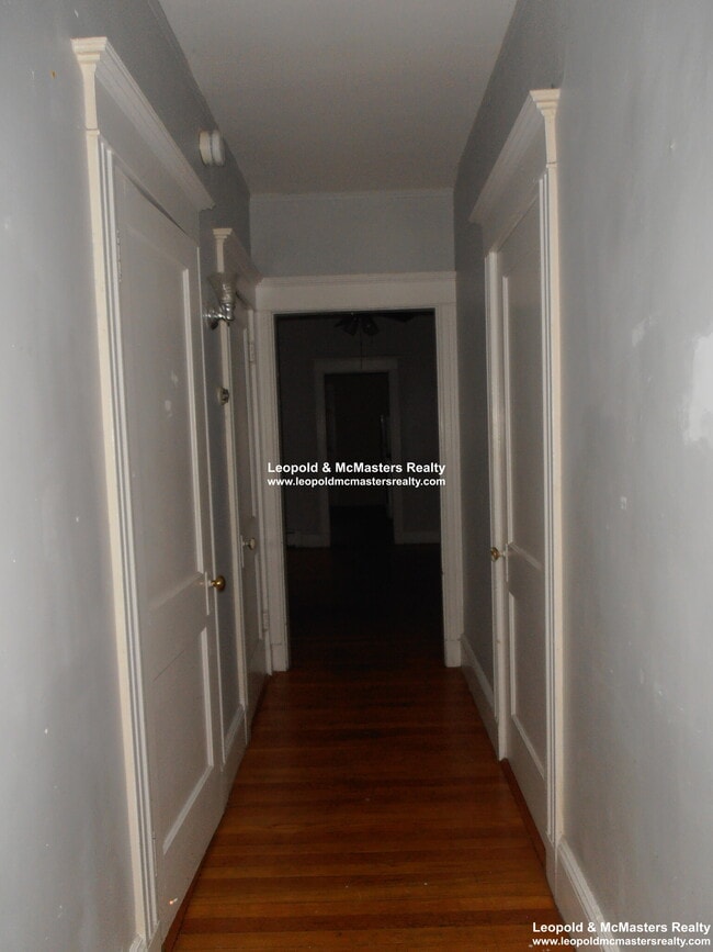 16 Quint Ave, Unit 15 quint ave 1 in Boston, MA - Foto de edificio - Building Photo