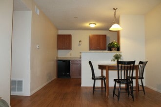 1318 SW Buchanan St in Topeka, KS - Building Photo - Building Photo