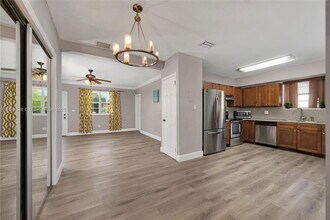 1351 NE 156th St in North Miami Beach, FL - Building Photo - Building Photo