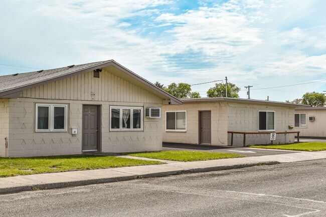132 W Shoshone St in Pasco, WA - Building Photo - Building Photo