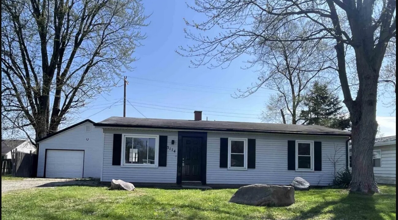 5114 Kickapoo Dr in Kokomo, IN - Building Photo