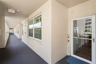 7912 Sailboat Key Blvd S in South Pasadena, FL - Building Photo - Building Photo