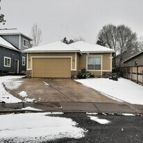 1273 SW Tanner Ct in Bend, OR - Building Photo