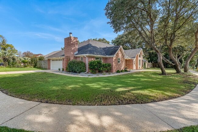 property at 10008 Calle De Palencia