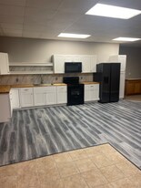 150 Lighthouse Ln in Dalton, PA - Building Photo