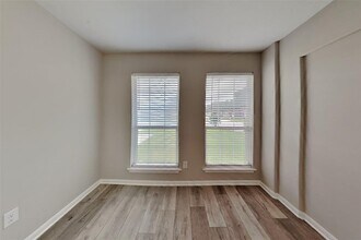 12231 Piney Bend Dr in Tomball, TX - Building Photo - Building Photo