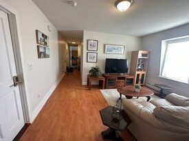 76 Providence St, Unit FL 3 in Providence, RI - Building Photo