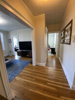 339 S Huntington Ave, Unit 10 in Boston, MA - Building Photo