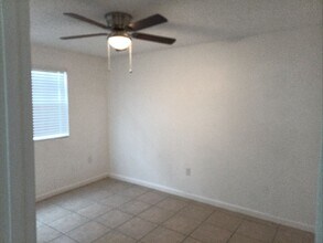 12411 Oak Cedar Pl in Tampa, FL - Building Photo - Building Photo