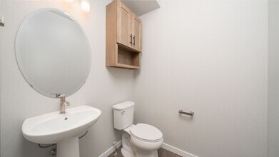 3659 Levy Pk Dr in Colorado Springs, CO - Building Photo - Building Photo