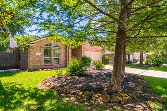 158 S Queenscliff Cir in Spring, TX - Building Photo - Building Photo