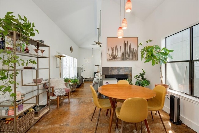 1211 Gingerlily Cove