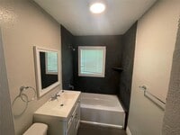 1401 Collier St photo'