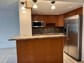 1221 SW 122nd Ave, Unit 211 in Miami, FL - Building Photo - Building Photo