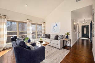 366 Lakeside Rd in Eureka Springs, AR - Building Photo