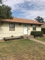 4226 S Van Buren St in Amarillo, TX - Building Photo