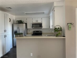 2160 Highpointe Dr in Laughlin, NV - Building Photo - Building Photo