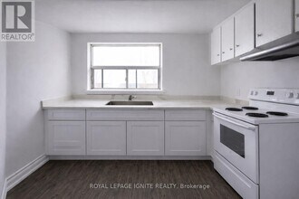 573A Birchmount Rd in Toronto, ON - Building Photo - Building Photo