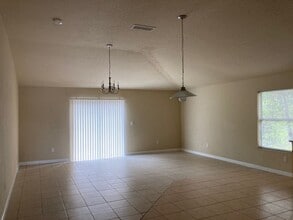35 Brunswick Ln in Palm Coast, FL - Building Photo - Building Photo