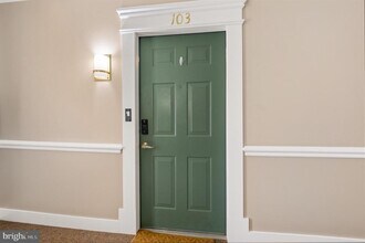 9060 Gracious End Ct in Columbia, MD - Building Photo - Building Photo