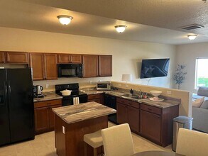 7555 Forest Meadows Ave in Colorado Springs, CO - Building Photo - Building Photo