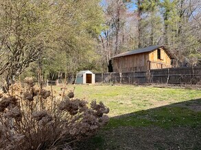 1511 High St in Hendersonville, NC - Foto de edificio - Building Photo