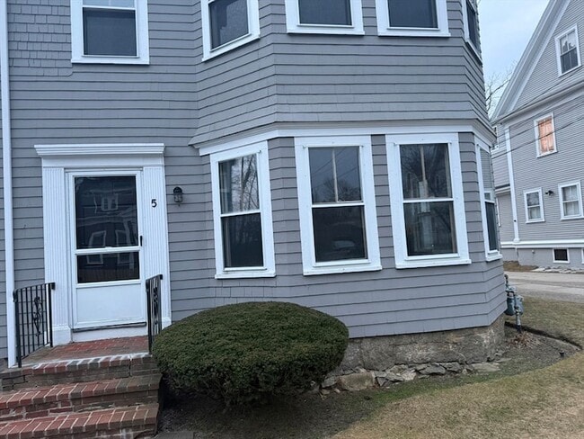 property at 5 Lothrop St