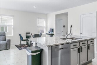 2454 Taloncrest Ct in Eagle Lake, FL - Building Photo - Building Photo