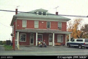 9460 Williamsport Pike in Falling Waters, WV - Building Photo