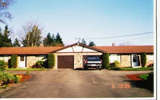 10303-10305 50th Ave E in Tacoma, WA - Building Photo