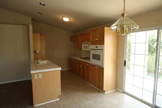 8888 N Del Mar Ave in Fresno, CA - Building Photo - Building Photo