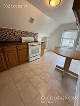 532 Locust Ave in Port Chester, NY - Building Photo - Building Photo