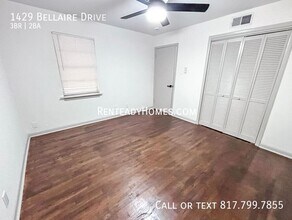 1429 Bellaire Dr in Grapevine, TX - Building Photo - Building Photo