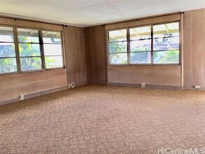 301 Paiko Dr in Honolulu, HI - Building Photo - Building Photo