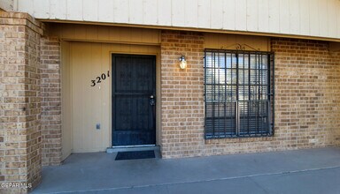3201 Fierro Dr in El Paso, TX - Building Photo - Building Photo
