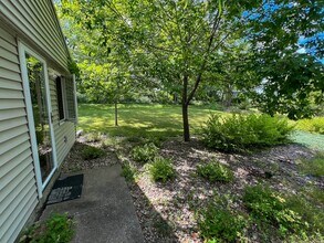 3036 IA-1 in Iowa City, IA - Building Photo - Building Photo