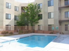 Casa de Sierra Senior Apartments in Albuquerque, NM - Building Photo - Building Photo