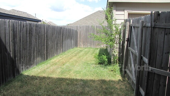 10736 Astor Dr in Fort Worth, TX - Building Photo - Building Photo