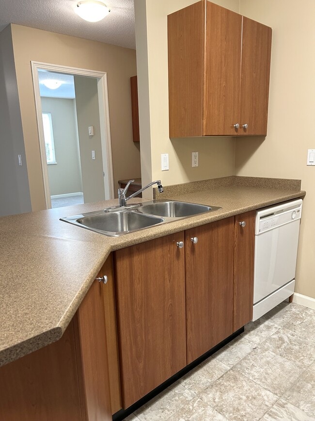 property at 7536 Topaz Dr