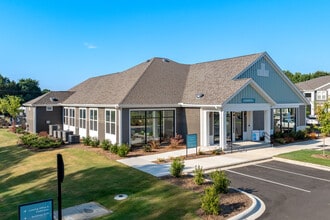 Norwood Steele Creek in Charlotte, NC - Foto de edificio - Building Photo