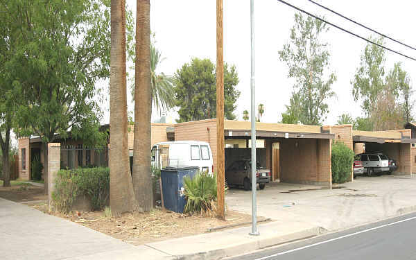 El May Villa in Mesa, AZ - Building Photo