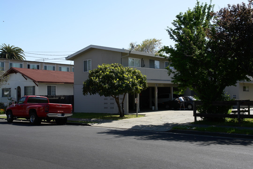 416 Beech St in Redwood City, CA - Building Photo