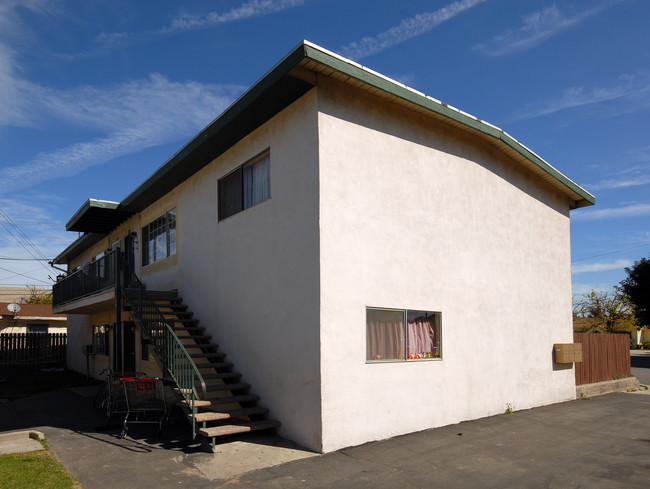 2821 Dee Ave in El Monte, CA - Building Photo - Building Photo