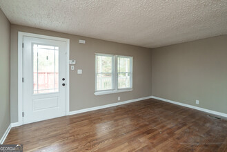 2334 US-278 in Social Circle, GA - Foto de edificio - Building Photo